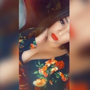 Meet your Posher, Esmeralda